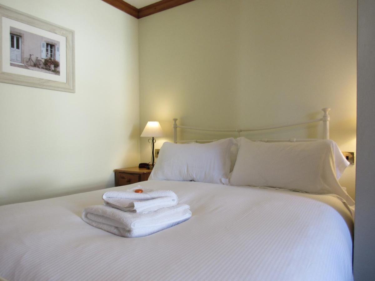 The Vestry Hotel Чичестър Екстериор снимка