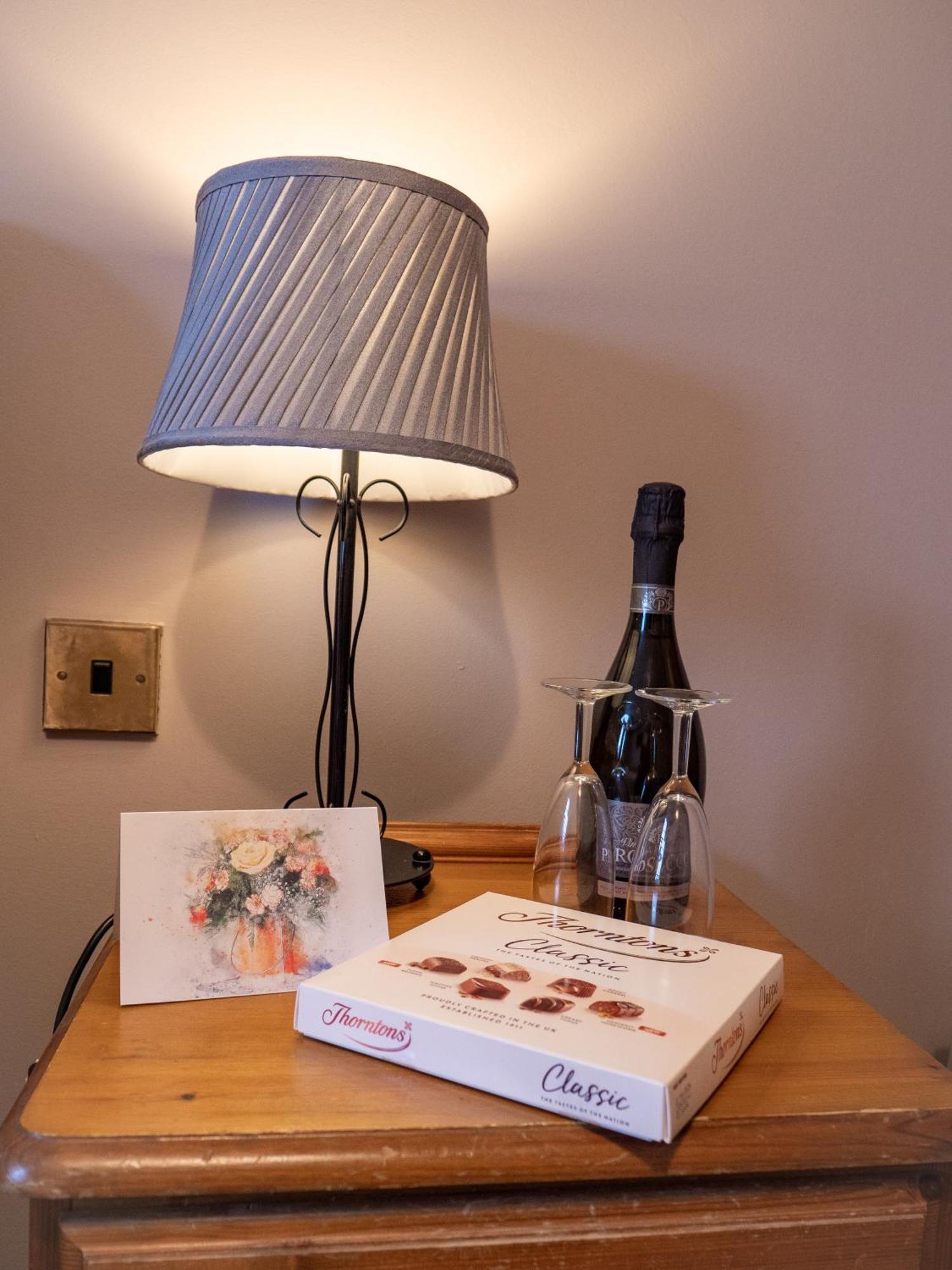The Vestry Hotel Чичестър Екстериор снимка